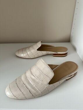 Michel Kors Natasha Slides